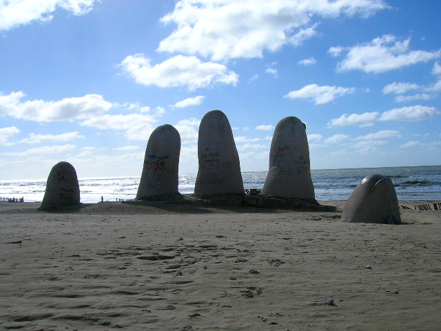 La Mano Punta del Este Uruguay