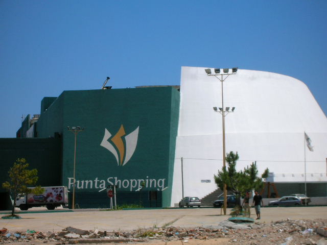 Punta shopping Uruguay pictures