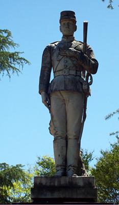 Statue in the Paysandu Cemetery